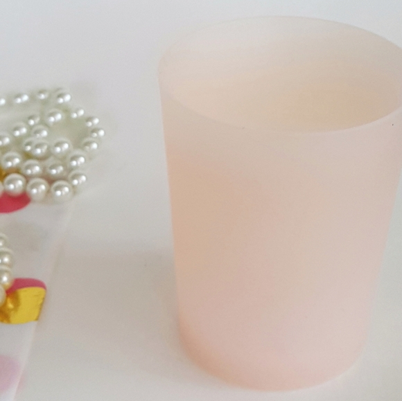 🎁 Cup Toothbrush Holder Blush Pink Silicone Bathroom Sink Top Waterworks Girls - Picture 9 of 9